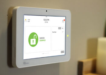 How To Decide Which Home Security System Is The Best: 10 Things That Will Help You Decide