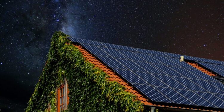 Powering your home during a blackout: how can solar energy help?